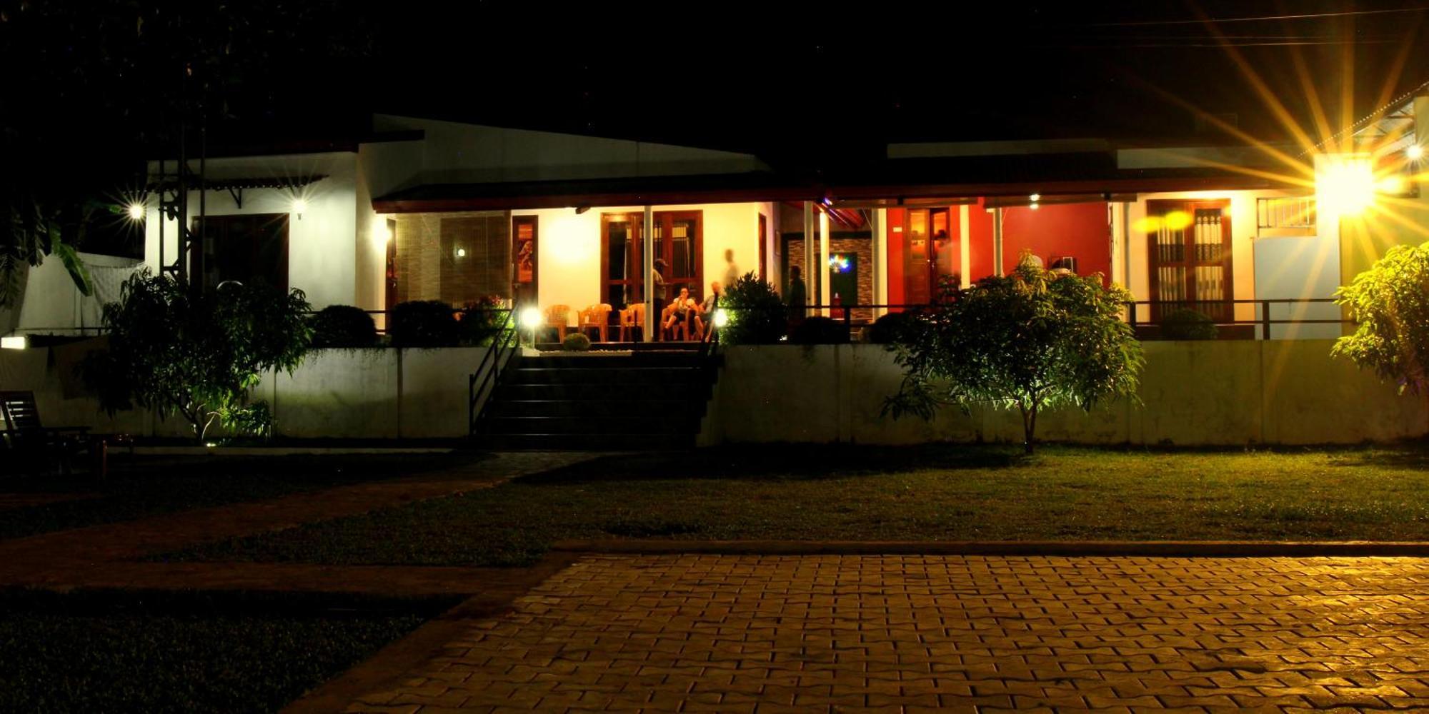 Olivi Palace Udawalawe Exteriér fotografie